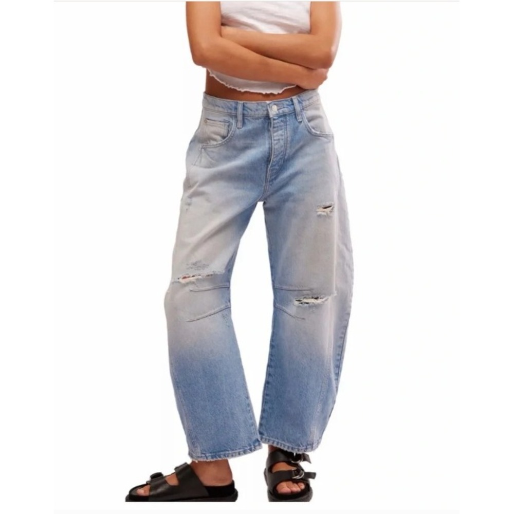 We The Free Distressed Barrel Leg Jeans Women 31 Light Wash Blue High Rise Edgy